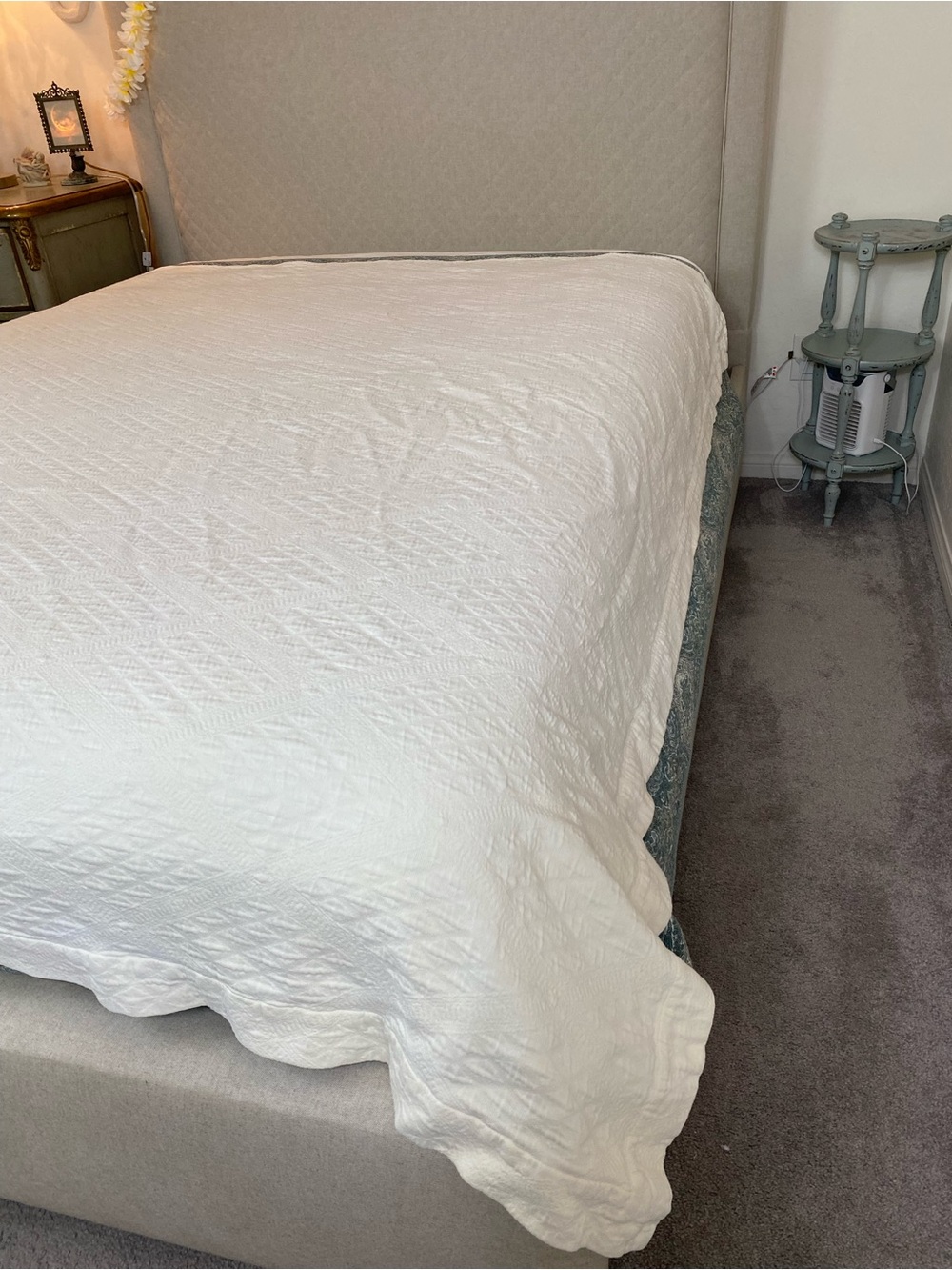 SFERRA “ Linea Casa “ White woven Coverlet - Soft Textured Bedspread